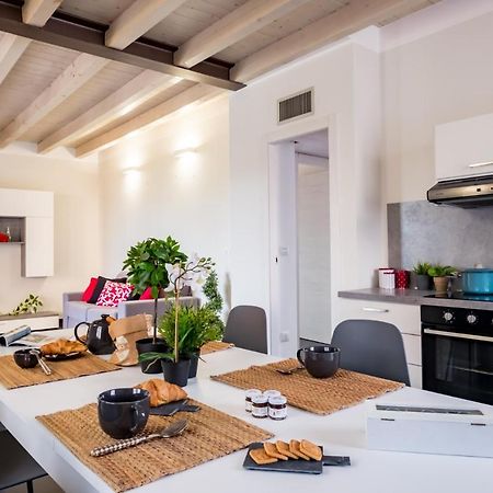 Residenza Gelsomino Daire Desenzano del Garda Dış mekan fotoğraf