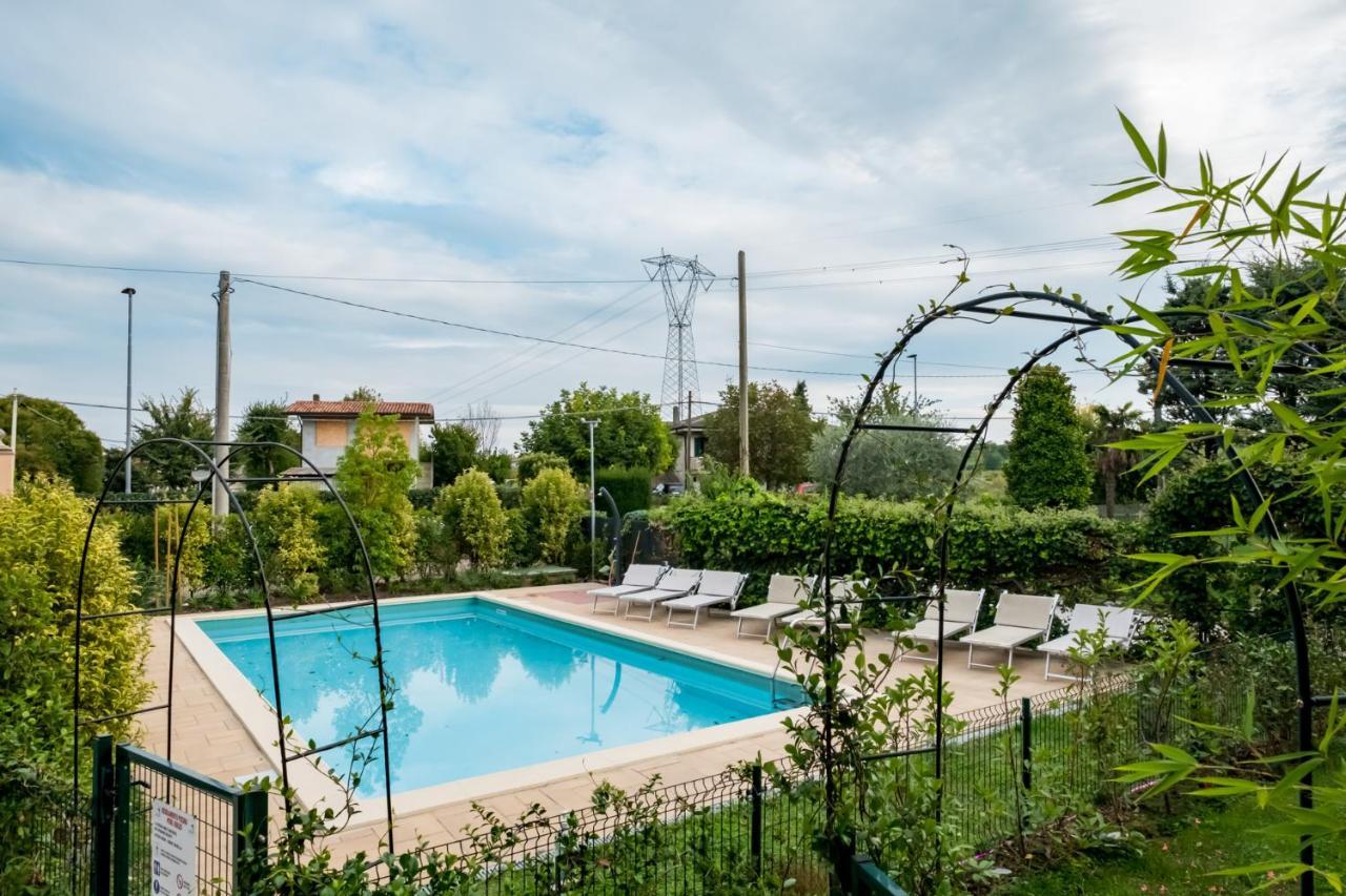 Residenza Gelsomino Daire Desenzano del Garda Dış mekan fotoğraf